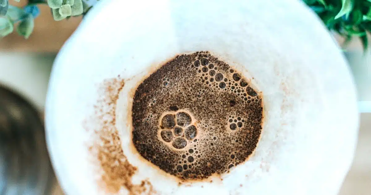 Wat kun je allemaal met koffiedik doen? Complete gids! koffieprut hergebruiken gids